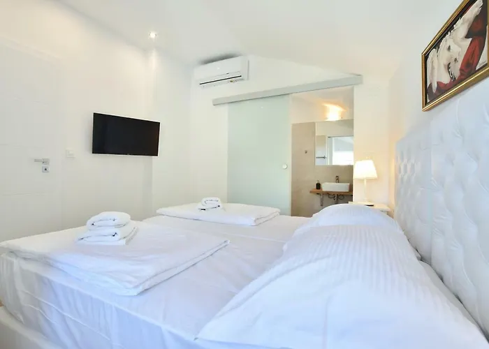 5 Stars 2 Bedrooms Blue Dream Village Croatia Vila